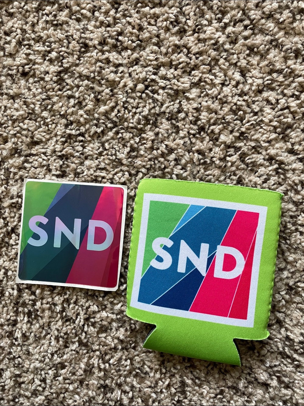 Logo Can Cooler and Sticker Set in Green